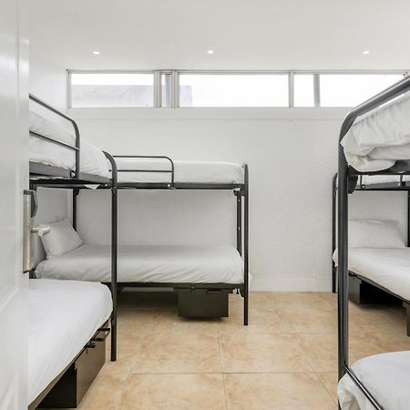 Inn & Out Express Sea Point Cidade Do Cabo Exterior foto
